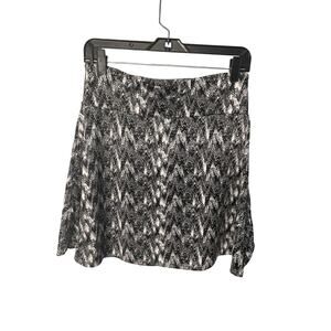 Lola by AFG black white patterned stretch pull on skirt women's size medium